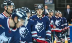 爱游戏网页版-欧洲篮球联赛冠军之争进入白热化