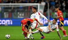 爱游戏官方登录入口-意大利队在欧洲杯预选赛中击败西班牙