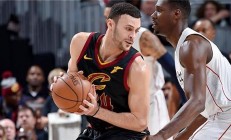 爱游戏官方-奇才擒下骑士，继续向东部第八进发的简单介绍