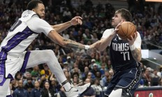 爱游戏官方入口-独行侠客场击败国王，全队表现出色连胜两场的简单介绍