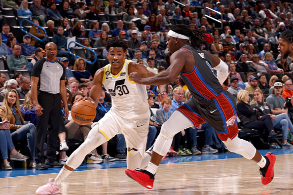 关于爵士大胜对手,主场连胜势如破竹的信息 关于爵士大胜对手,主场连胜势如破竹的信息