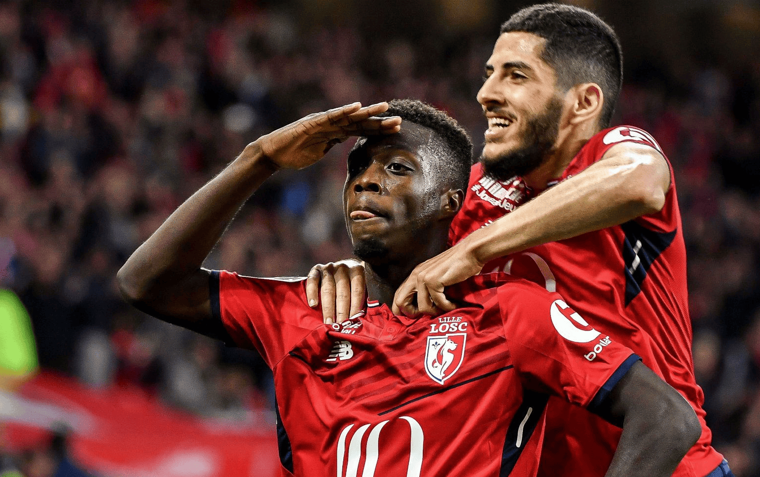 包含兰斯队全队备战迎接下一轮比赛的词条