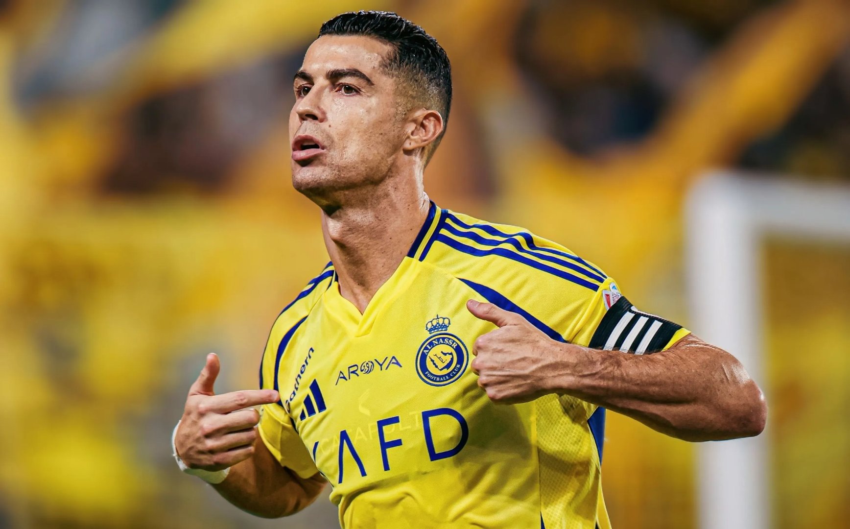 足球明星在亚洲比赛中带领球队斩获胜利 足球明星在亚洲比赛中带领球队斩获胜利