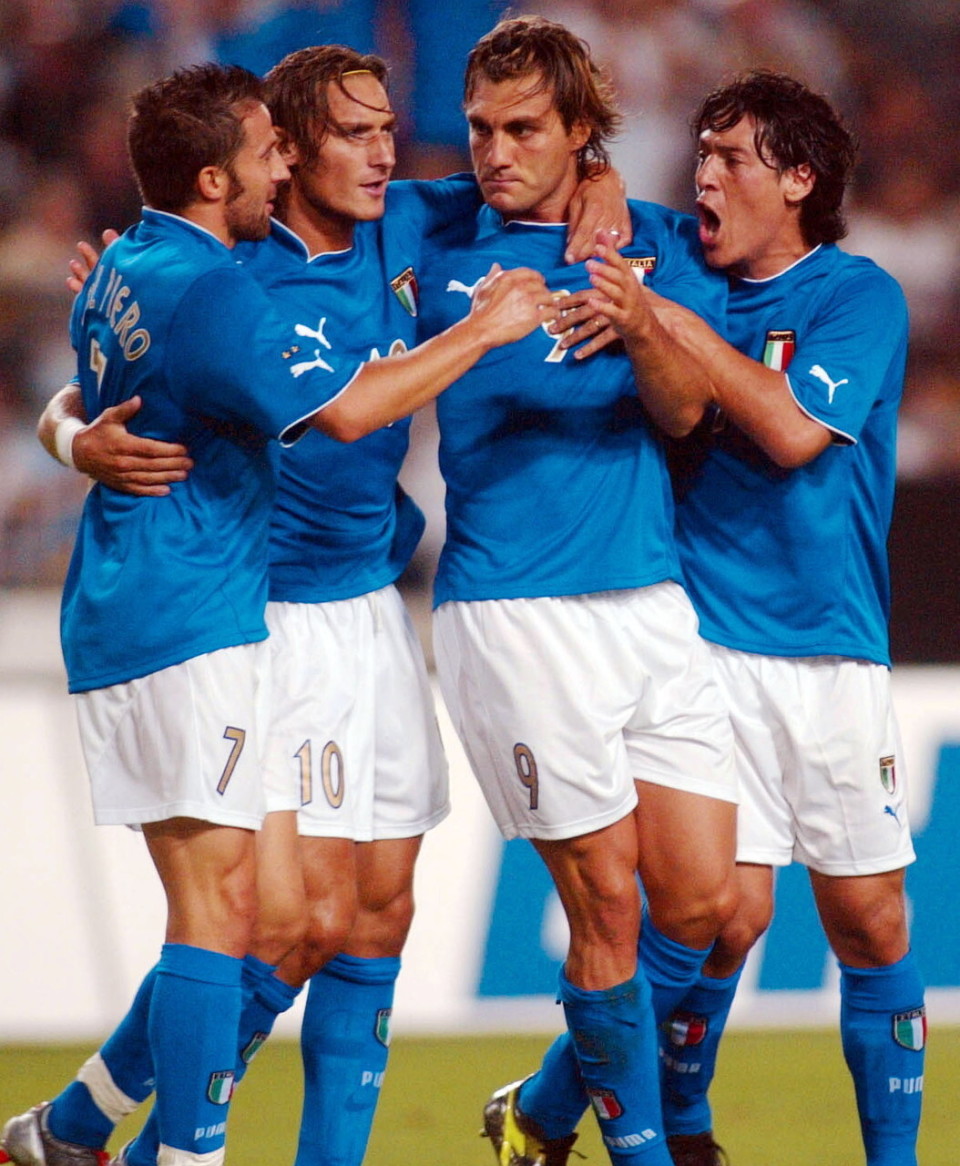 意大利队勇夺胜利，球迷欢呼声不断的简单介绍