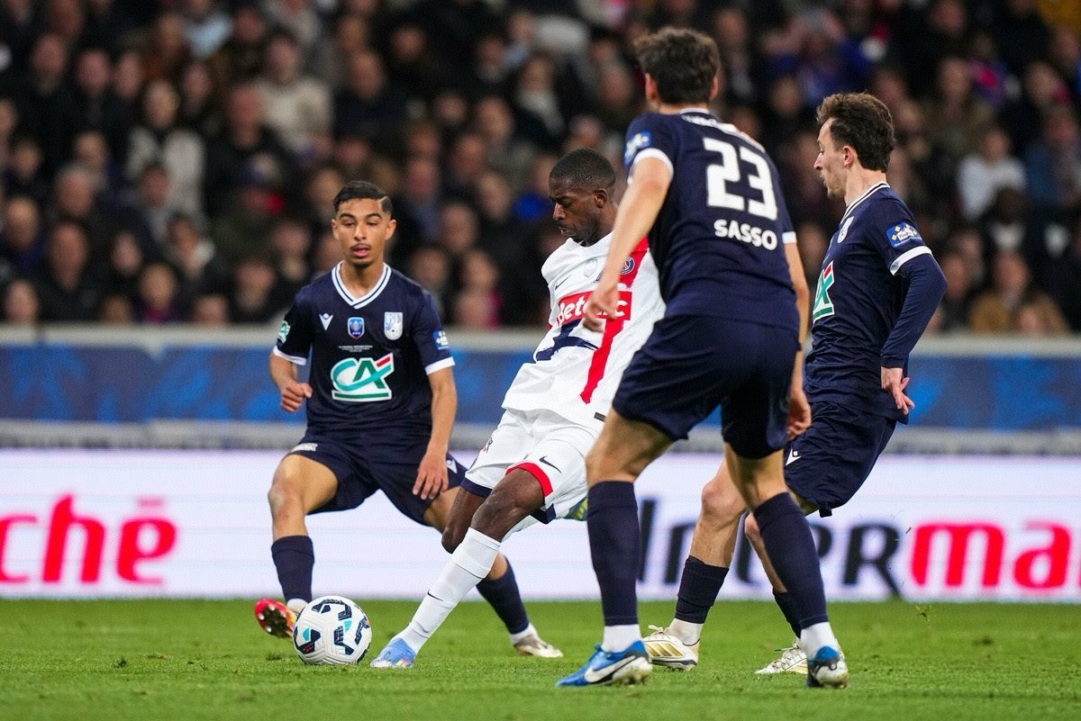 法国足球联赛赛况反复激烈,局势扑朔迷离的简单介绍 法国足球联赛赛况反复激烈,局势扑朔迷离的简单介绍