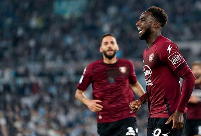 包含意大利代表团成绩突出，抢眼表现的词条