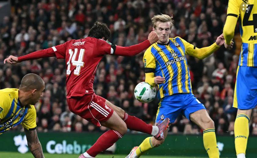 利物浦客场逆转圣徒,英超冠军已呼之欲出 利物浦客场逆转圣徒,英超冠军已呼之欲出