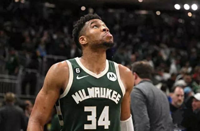 雄鹿主帅发表恶言,引起争议 雄鹿主帅发表恶言,引起争议