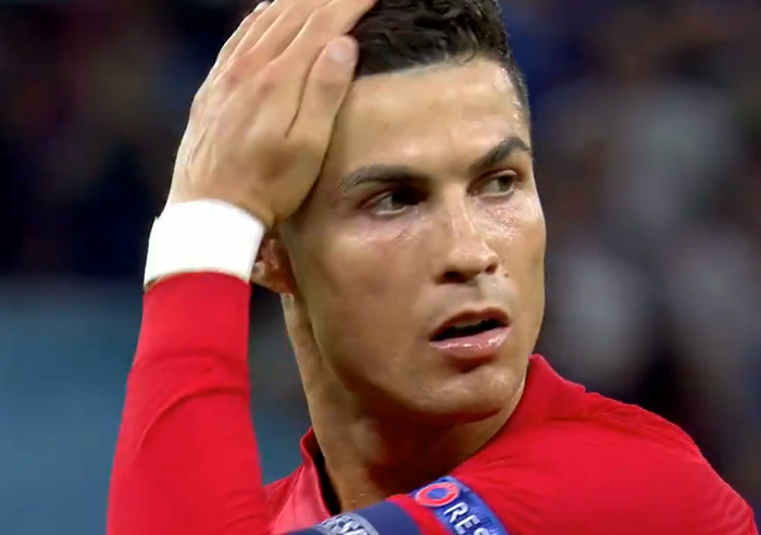 法国击败芬兰,继续稳坐小组榜首 法国击败芬兰,继续稳坐小组榜首