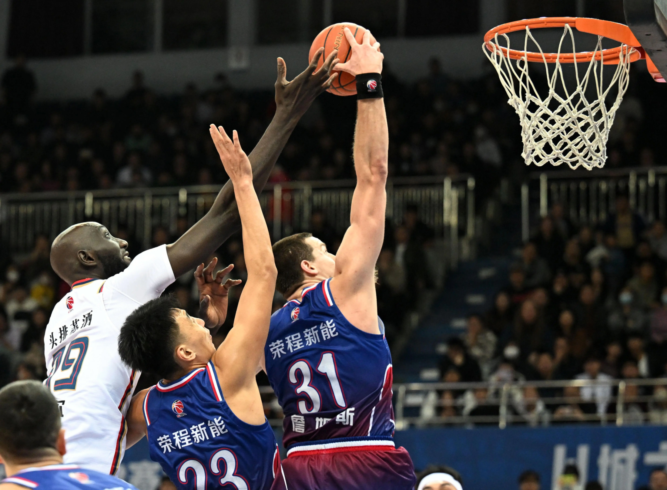 詹姆斯获球队邀约传闻引男篮头顶故意妥协的简单介绍 詹姆斯获球队邀约传闻引男篮头顶故意妥协的简单介绍