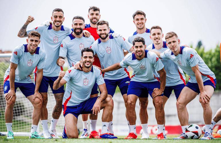 包含雷恩将挑战斯特拉斯堡，双方实力相当的词条